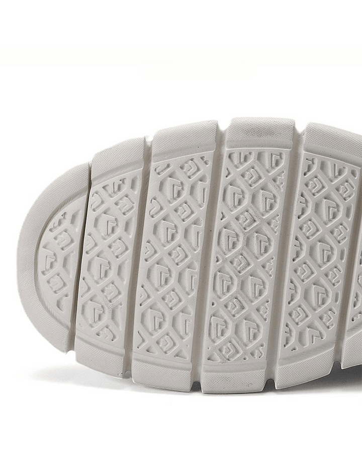 TRAMPKI CODZIENNE SERAVINO